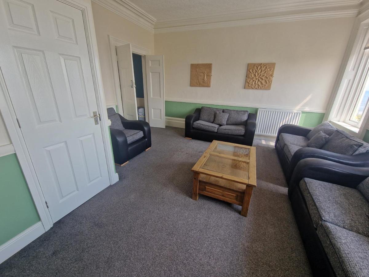 2 The Green, Exceptional Large House, Sea Views Loads Of Bathrooms Seaton Carew Extérieur photo