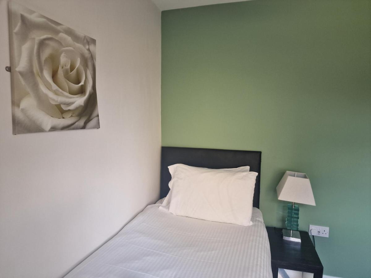 2 The Green, Exceptional Large House, Sea Views Loads Of Bathrooms Seaton Carew Extérieur photo