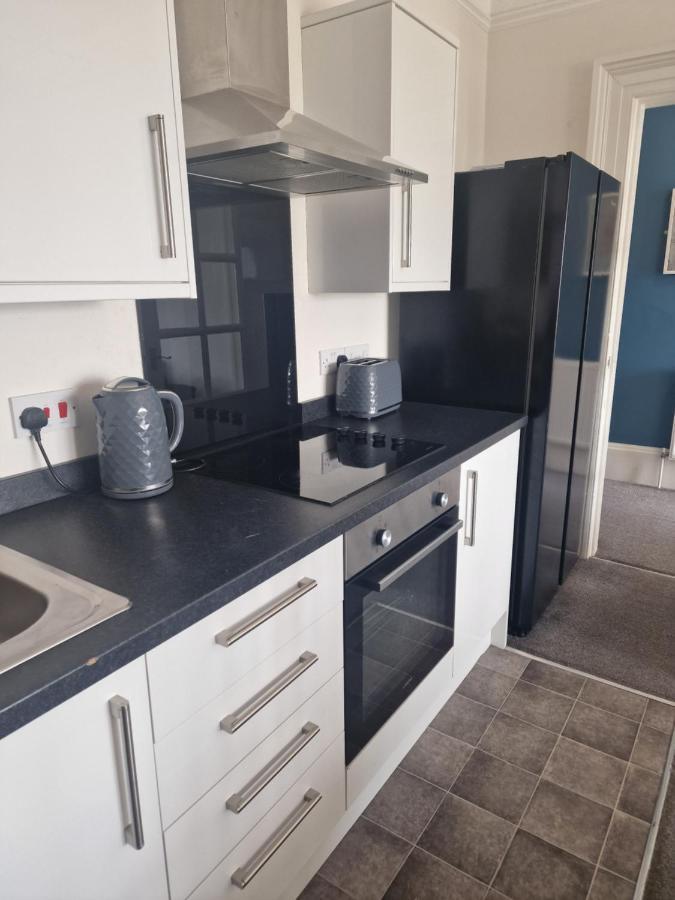 2 The Green, Exceptional Large House, Sea Views Loads Of Bathrooms Seaton Carew Extérieur photo