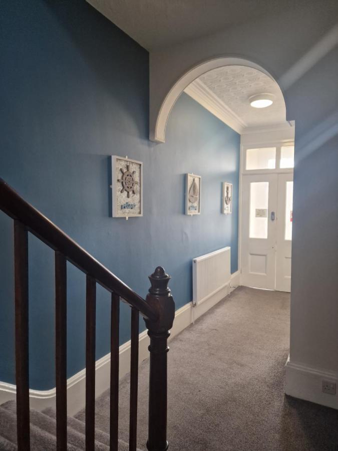 2 The Green, Exceptional Large House, Sea Views Loads Of Bathrooms Seaton Carew Extérieur photo