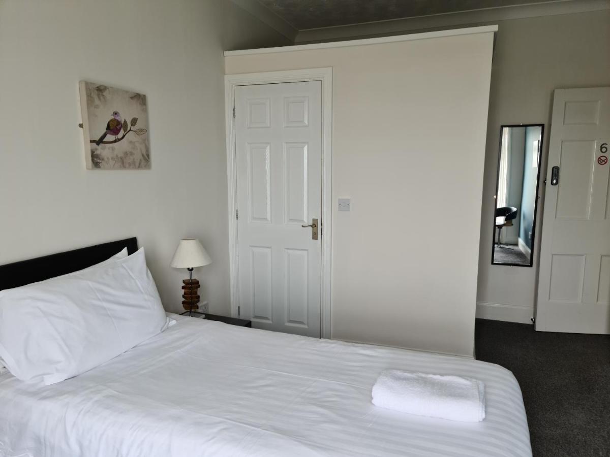 2 The Green, Exceptional Large House, Sea Views Loads Of Bathrooms Seaton Carew Extérieur photo